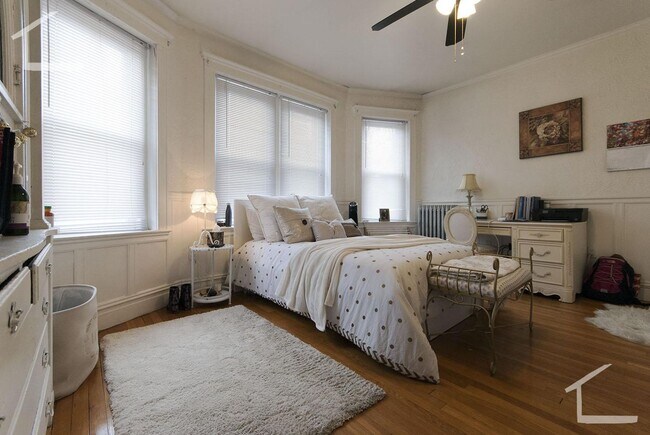 Foto del edificio - 4 Bedroom