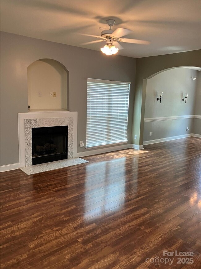 Foto del edificio - 12503 Twelvetrees Ln