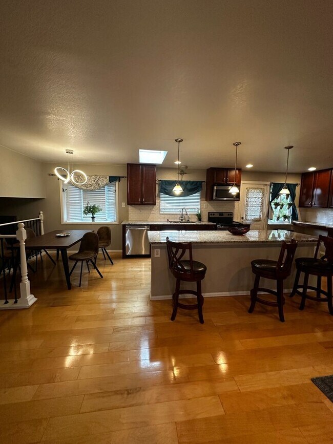 Foto del edificio - 12828 W Adriatic Ave