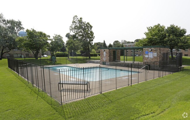 Piscina descubierta - Carrington Drive