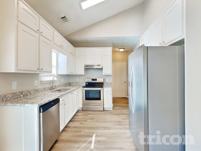 Building Photo - 1485 Rose Pointe Dr