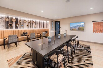 Building Photo - 1900 Parmer Apartments