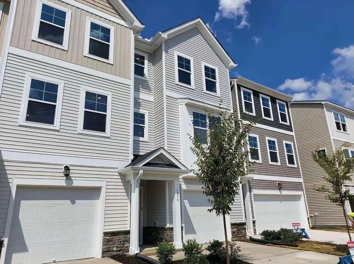 Photo - 1076 Shoreside Dr (Durham, NC)
