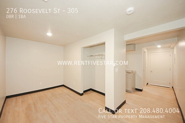 Building Photo - 276 Roosevelt St