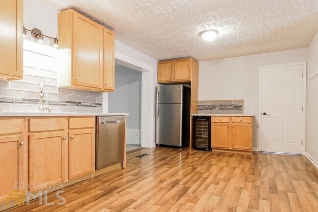 Foto del edificio - 6283 John West Rd