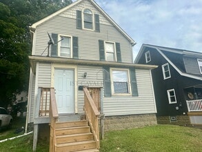 Building Photo - 555 Lumiere St
