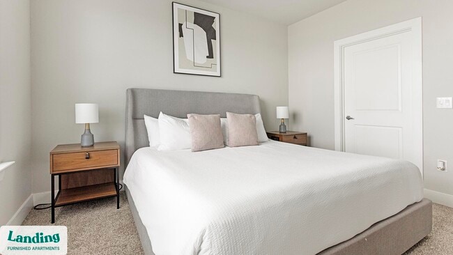 Building Photo - 24002 Colonial Pkwy