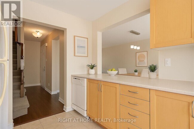 Building Photo - 2543 Waterlilly Way