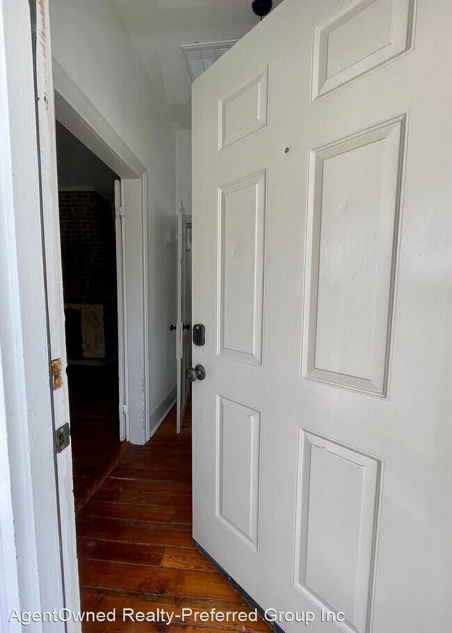 Foto del edificio - 2 br, 2 bath House - 68 1/2 Amherst St