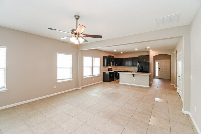Building Photo - 10992 Haws Ln