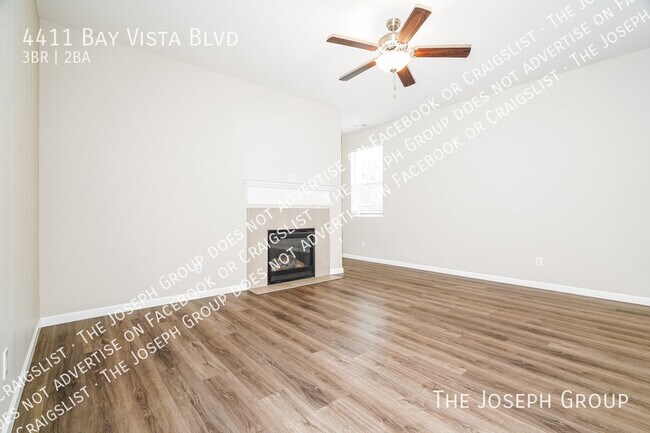 Foto del edificio - 4411 Bay Vista Blvd