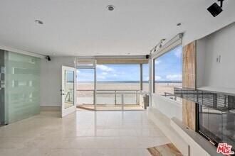 Building Photo - 6 Eastwind St