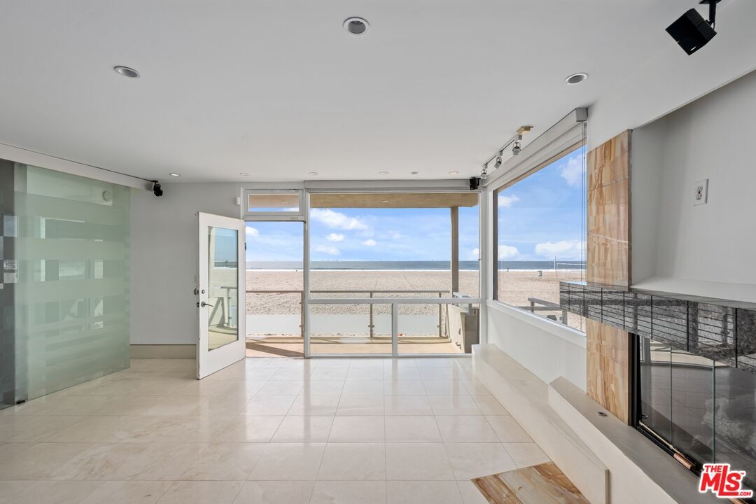 Foto principal - 6 Eastwind St