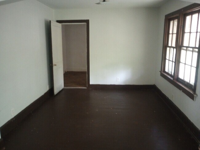 Foto del edificio - 3 Bedroom 1 Bathroom