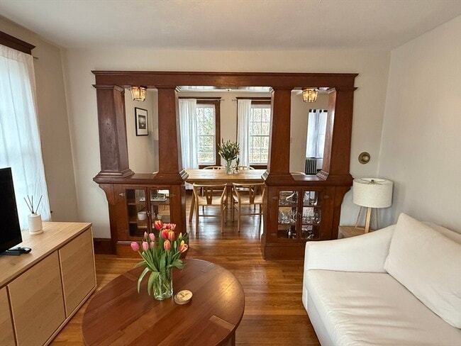 Foto del edificio - 27 Breakneck Hill Rd