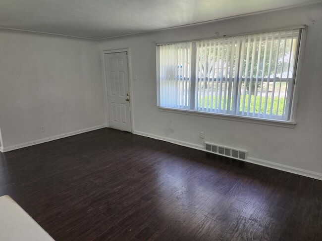 Living Room - 1830 Ferguson Ave