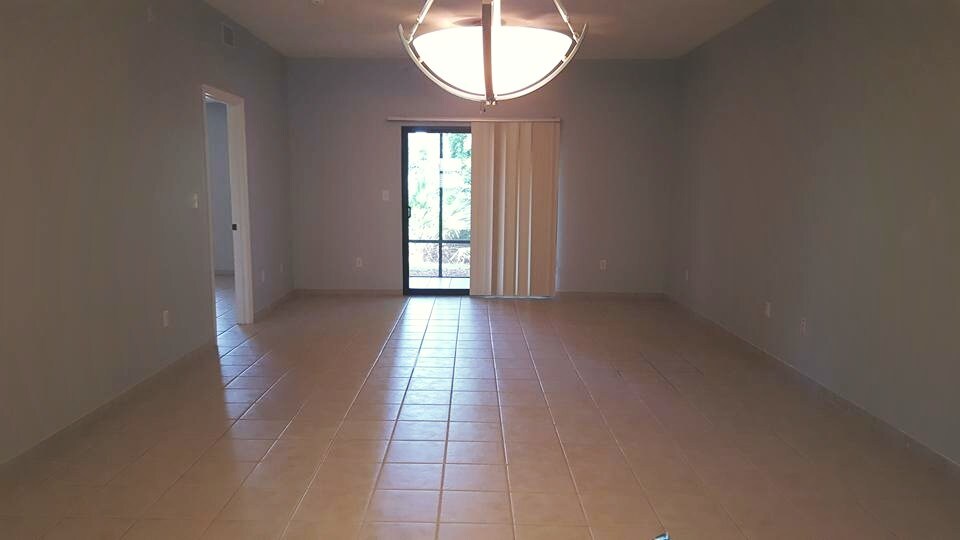Living/Dining Room 26.5 x 14.5 ft - 108 Laurel Wood Way