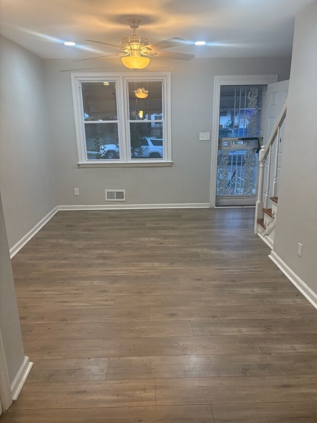 Foto del edificio - 3611 W Lexington St