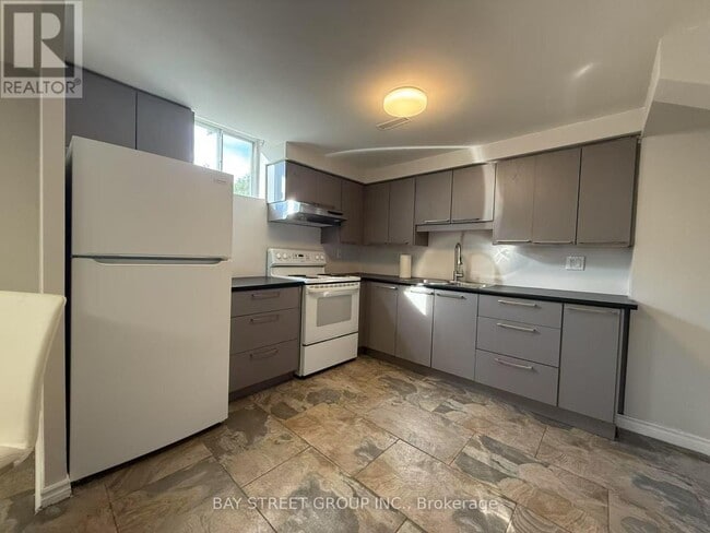 Building Photo - 632 Carigar Ct