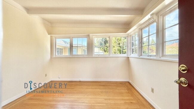 Building Photo - Colby St. 6446-6452