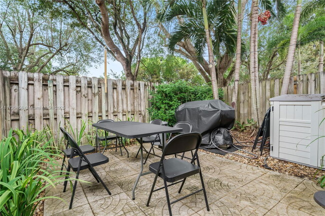 Foto del edificio - 12475 SW 124th St