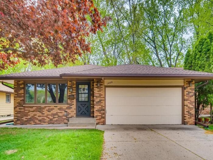Primary Photo - Abba Ranch Home is a 3bd/2br gorgeous design!