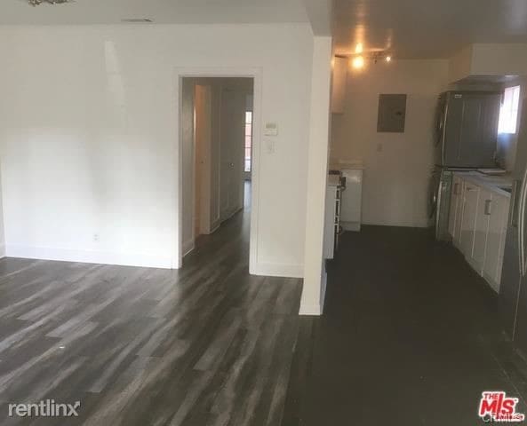 Building Photo - 2 br, 1 bath House - 1020 N La Jolla Ave