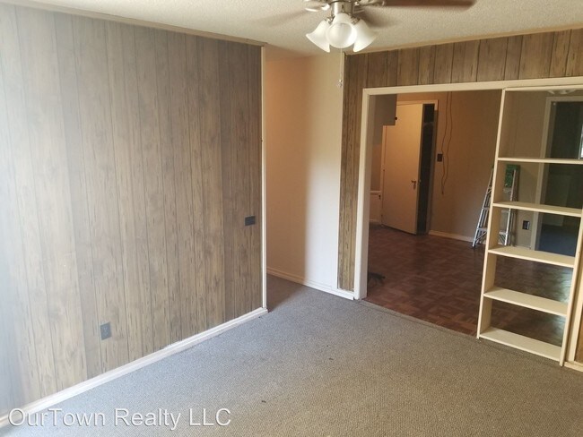Foto del edificio - 3 br, 1 bath House - 3040 Rita Lane