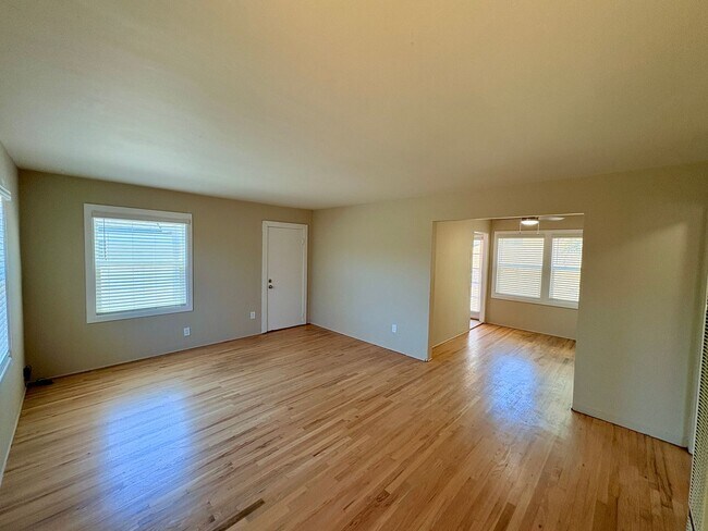 Building Photo - 2 Bed House in Lemon Grove