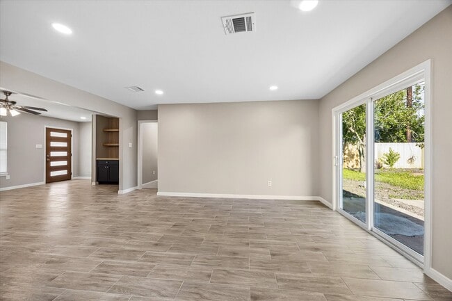 Building Photo - 4315 Kelling St