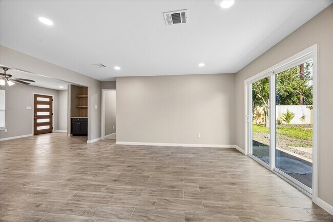 Foto del edificio - 4315 Kelling St