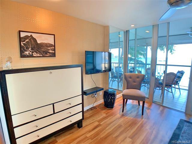 Building Photo - 2877 Kalakaua Ave