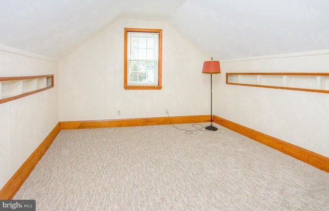 Building Photo - 7007 Linden Ave