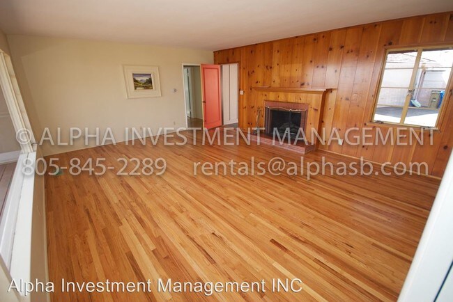 Building Photo - 1049 Alameda Padre Serra