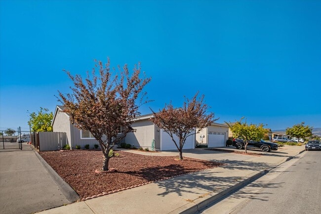Building Photo - Desirable Adult Community - Pajaro Village...