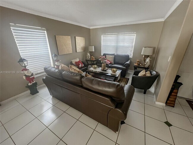 Foto del edificio - 10110 SW 166th Ct