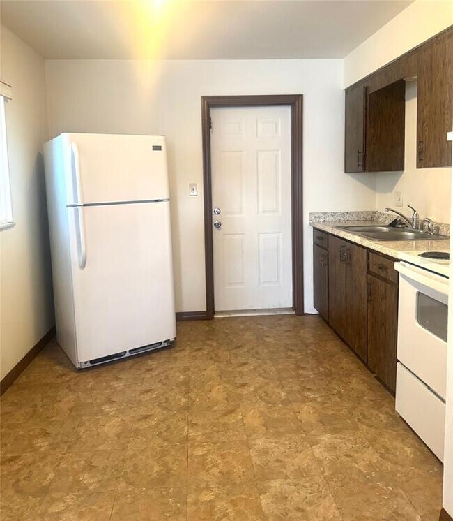 Building Photo - 1438 E 1st Ave