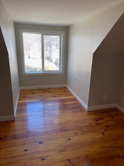 Building Photo - 14 Surry Park Rd