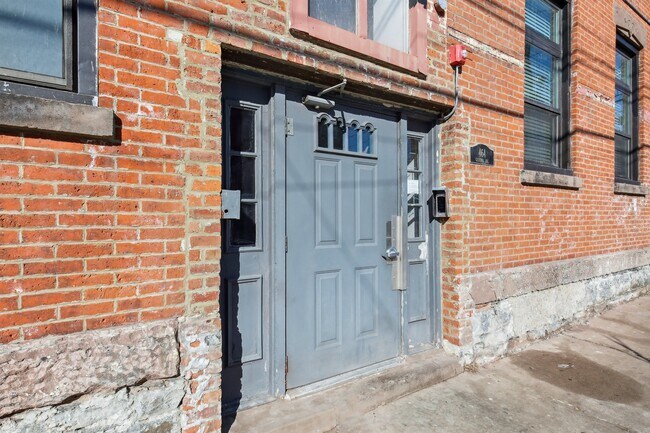 Building Photo - 464-470 Central Ave