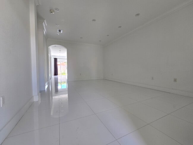 Building Photo - 18171 SW 109th Pl