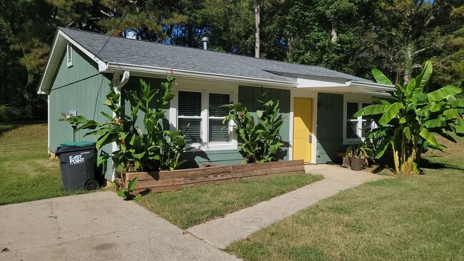 Building Photo - 2641 Connally Dr