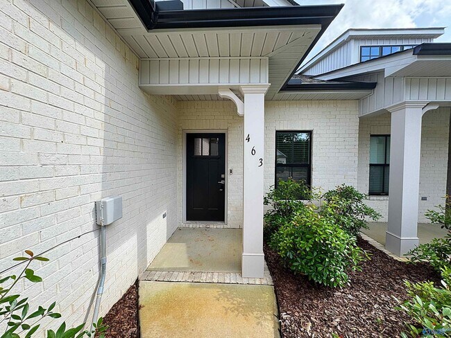 Building Photo - 463 Raleigh Elm Dr