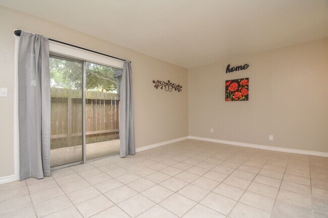 Building Photo - 308 Westwood