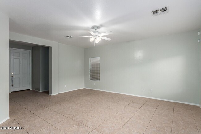 Foto del edificio - 2739 E Indian Wells Pl