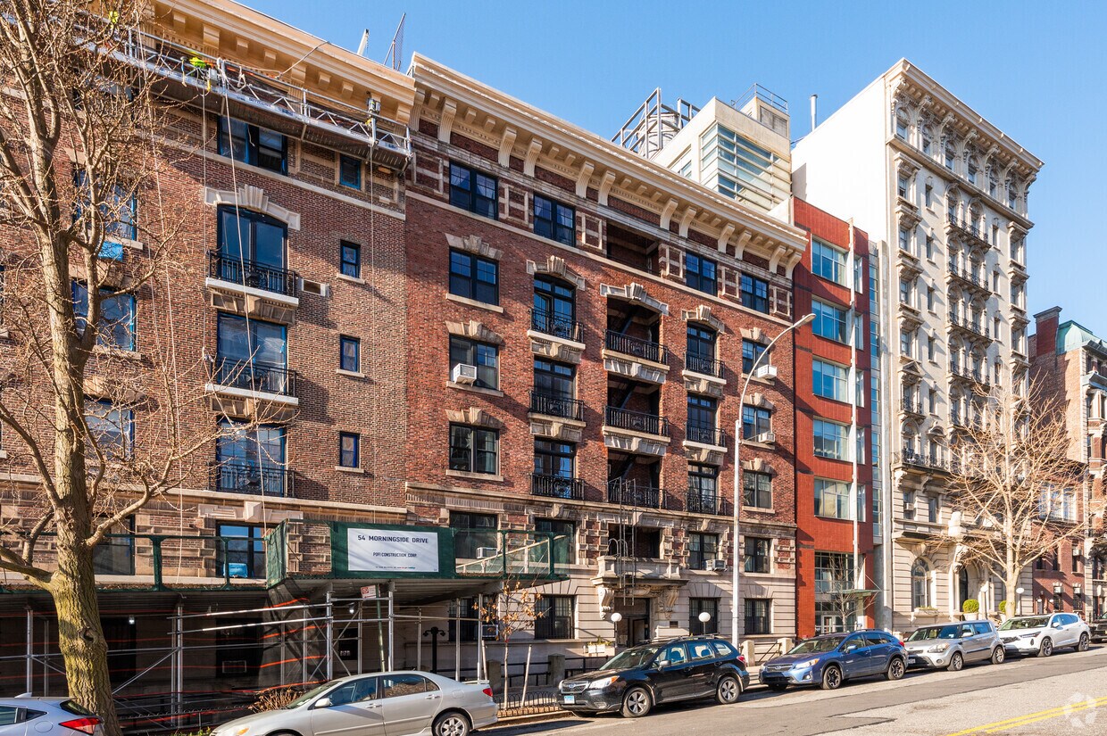 Fotografía del edificio - 404 W 116th St