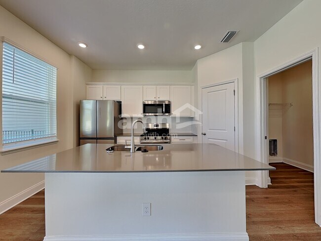 Building Photo - 2242 Dablon Ct