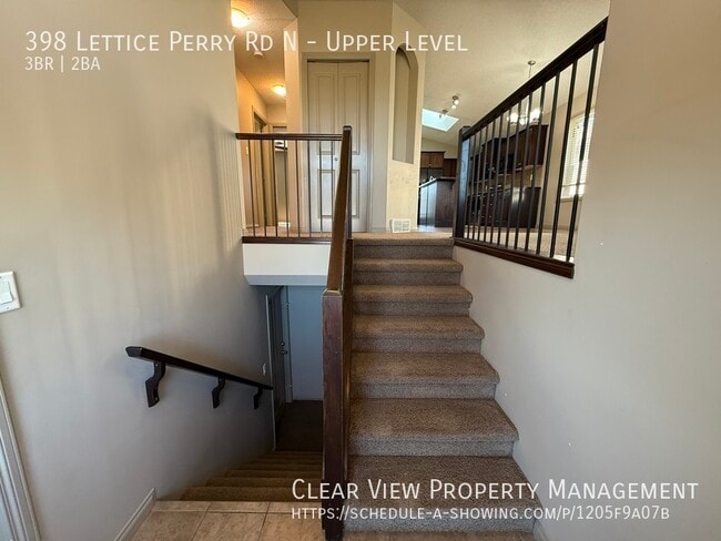 Building Photo - ? 3 Bedroom, 2 Bathroom Upper-Level Suite ...
