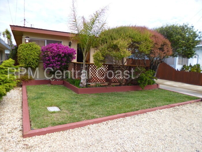 Foto principal - Lease Pending - Morro Bay Beach Cottage