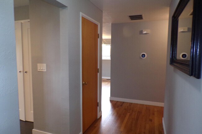 Foto del edificio - 2740 NW Stewart St