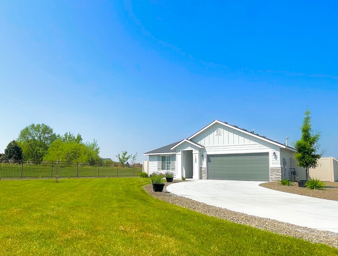 11943 W Hidden Point St, Star, ID 83669 House Rental in Star, ID